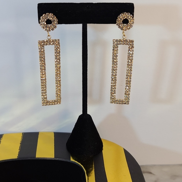 Rhinestone  earring - Picture 2 of 2